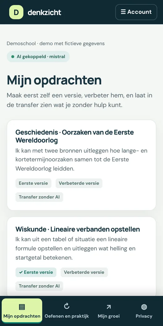 Telefoonscherm Mijn opdrachten, met per opdracht eerste versie, verbeterde versie en transfer zonder AI